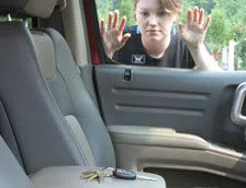 Aqua Locksmith Store Milwaukee, WI 414-905-3152 - 20-Car-lockout